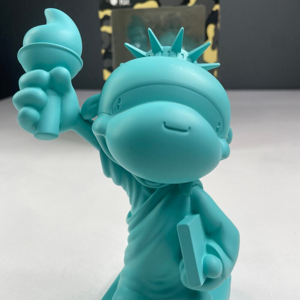 BAPE Madison Avenue Baby Milo NYC Statue - Rare